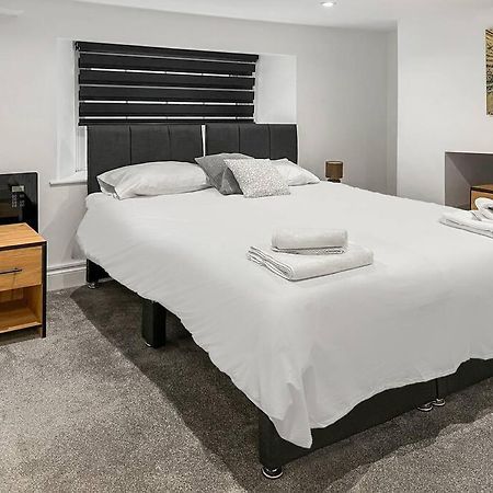 Bright And Spacious 1-Bdr Flat W/ Free Parking Reading Exterior photo