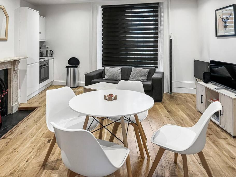 Bright And Spacious 1-Bdr Flat W/ Free Parking Reading Exterior photo